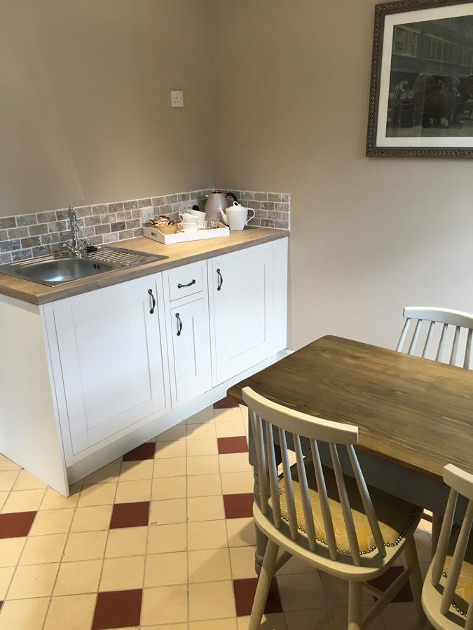 Greyhound Inn Wilton Wilton  Ngoại thất bức ảnh