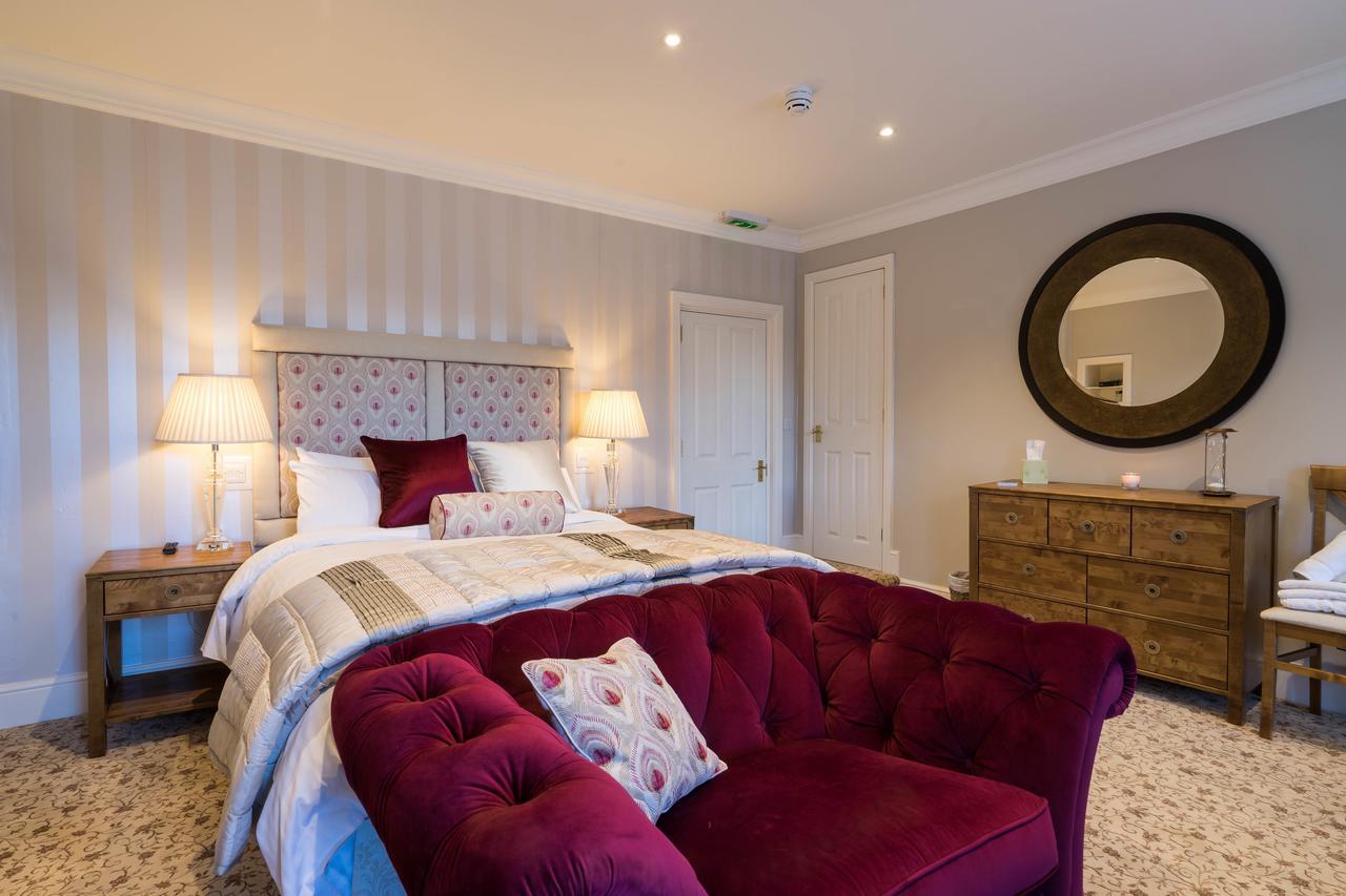 Greyhound Inn Wilton Wilton  Ngoại thất bức ảnh