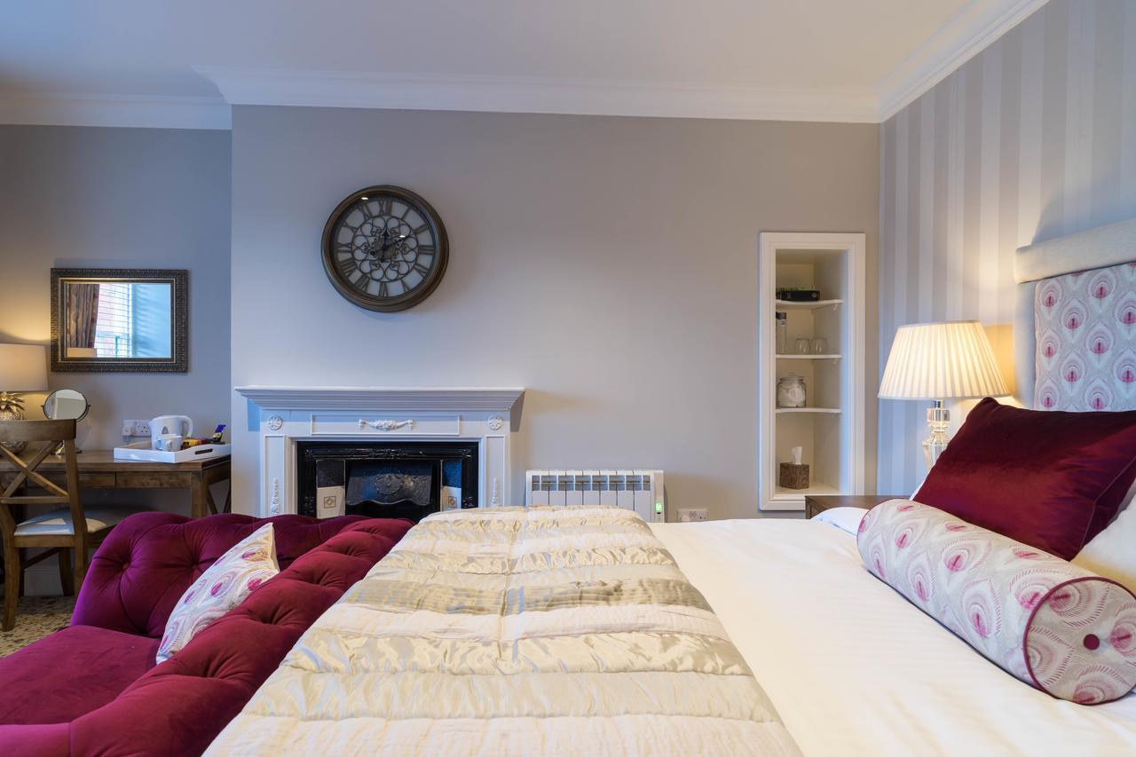 Greyhound Inn Wilton Wilton  Ngoại thất bức ảnh