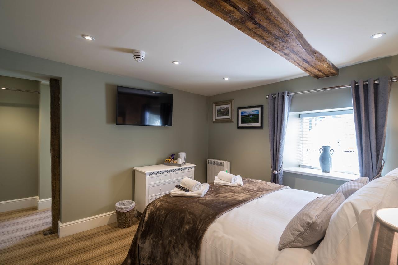 Greyhound Inn Wilton Wilton  Ngoại thất bức ảnh